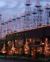 Kilgore's Richest Acre Derricks on Holiday Trail of Lights